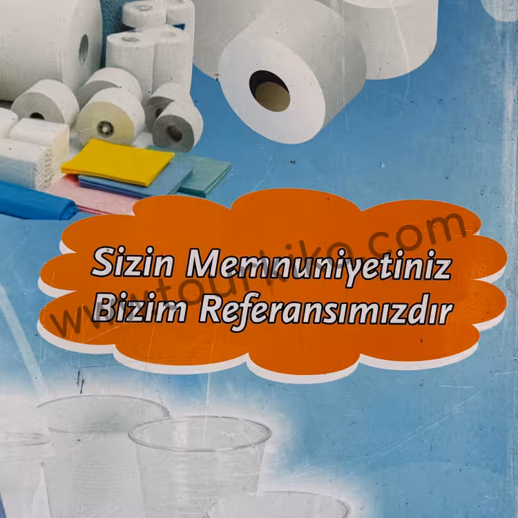αφίσα στα τούρκικα που γράφει Sizin memnuniyetiniz bizim referansımızdır (Η ικανοποίησή σας είναι η αναφορά μας)
